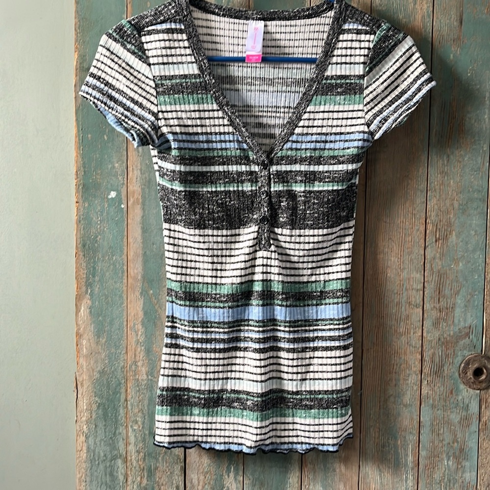 No Boundaries women’s XS striped short sleeve shirt